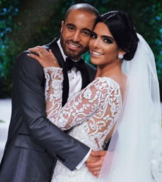 Larissa Saad with her husband Lucas Moura on their wedding day.